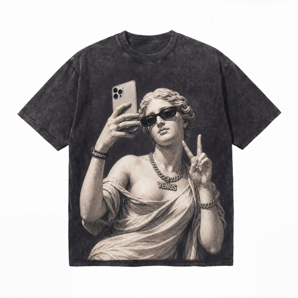 Lawless Row "Selfie Venus" Streetwear Washed Black Oversized Tee